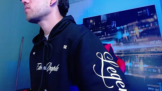 alexgiraldo   online show from April 14, 9:59 am