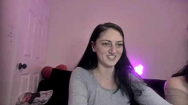 Snapshot of torithequeen chatting on February 9, 2:43 pm torithequeen online show from February 9, 2:43 pm