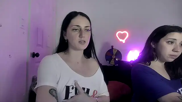 Snapshot of torithequeen chatting on March 2, 3:09 am torithequeen online show from March 2, 3:09 am