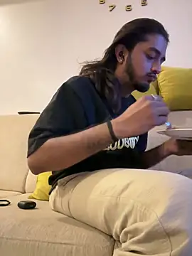 seenu2101 online show from March 22, 9:51 pm