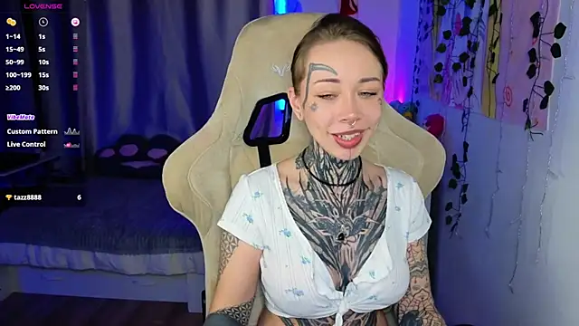 bunnykellyyy online show from February 28, 6:53 pm