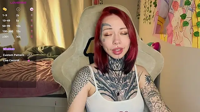 bunnykellyyy online show from May 26, 6:09 am