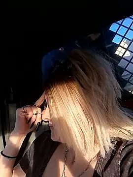 Splash Queen420 online show from April 5, 11:02 pm