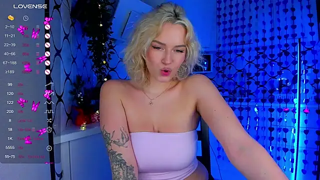 Candy Mur online show from February 12, 9:32 pm