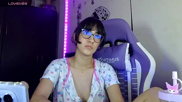 AvlieQueen online show from January 11, 8:52 am