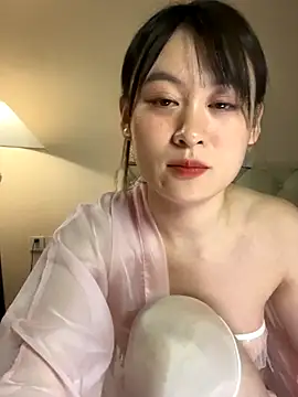 Snapshot of HanHan2455 chatting on October 19, 1:56 pm HanHan2455 online show from October 19, 1:56 pm