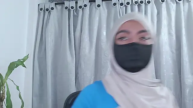 jade nassar online show from February 16, 9:44 pm