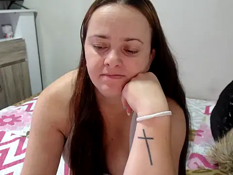 BrianaBarbes online show from April 13, 11:59 am