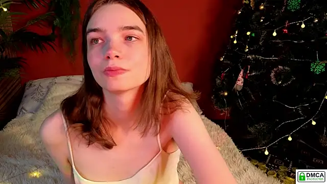 Snapshot of Evi_Brook chatting on December 18, 5:19 pm Evi Brook online show from December 18, 5:19 pm