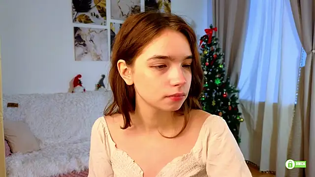 Snapshot of Evi_Brook chatting on January 13, 8:19 am Evi Brook online show from January 13, 8:19 am