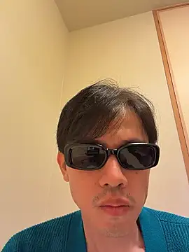 iiiviviii online show from November 23, 5:24 pm