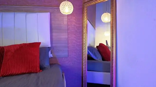 Snapshot of AgnesIvanova chatting on October 28, 6:32 pm AgnesIvanova online show from October 28, 6:32 pm