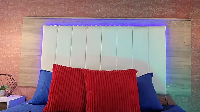 Snapshot of AgnesIvanova chatting on November 17, 6:35 pm AgnesIvanova online show from November 17, 6:35 pm