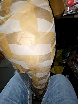 Snapshot of indianhotwife639 chatting on November 22, 5:28 am indianhotwife639 online show from November 22, 5:28 am