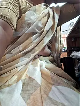 Snapshot of indianhotwife639 chatting on November 24, 5:40 am indianhotwife639 online show from November 24, 5:40 am