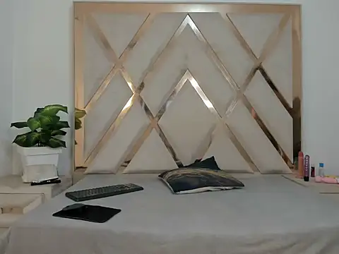 Snapshot of arielasm chatting on September 28, 1:05 pm arielasm online show from September 28, 1:05 pm