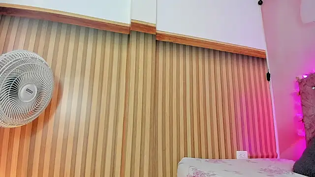 Mila grace  online show from April 13, 6:35 pm