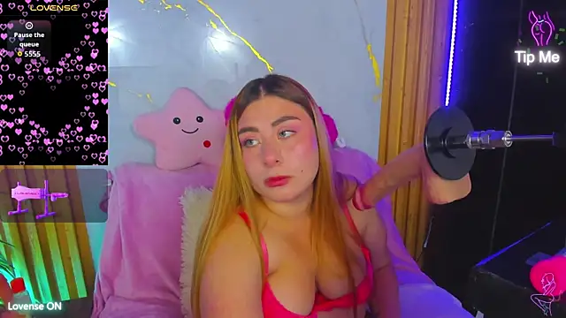 Snapshot of MiaBunny_mc chatting on December 4, 4:00 am MiaBunny mc online show from December 4, 4:00 am