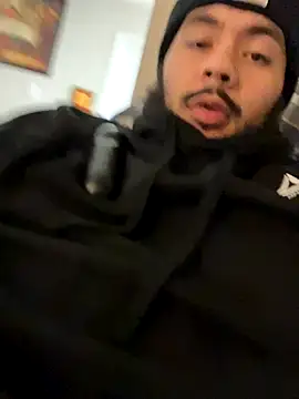 Snapshot of Bbrn69official chatting on December 16, 11:43 pm Bbrn69official online show from December 16, 11:43 pm