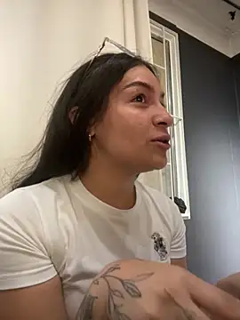 Snapshot of Alyha_Cortes chatting on October 30, 1:23 pm Alyha Cortes online show from October 30, 1:23 pm