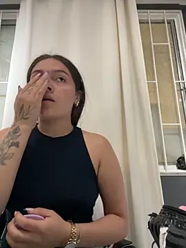 Snapshot of Alyha_Cortes chatting on November 4, 12:26 pm Alyha Cortes online show from November 4, 12:26 pm