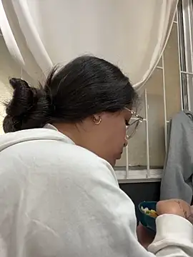 Snapshot of Alyha_Cortes chatting on November 20, 1:22 pm Alyha Cortes online show from November 20, 1:22 pm