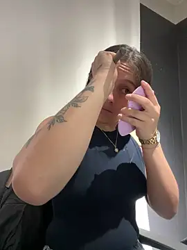 Snapshot of Alyha_Cortes chatting on November 26, 1:12 pm Alyha Cortes online show from November 26, 1:12 pm