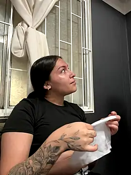 Snapshot of Alyha_Cortes chatting on December 19, 1:18 pm Alyha Cortes online show from December 19, 1:18 pm