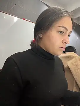 Snapshot of Alyha_Cortes chatting on February 16, 1:51 pm Alyha Cortes online show from February 16, 1:51 pm