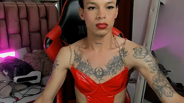 Snapshot of sara_slut21 chatting on February 22, 9:56 am sara slut21 online show from February 22, 9:56 am