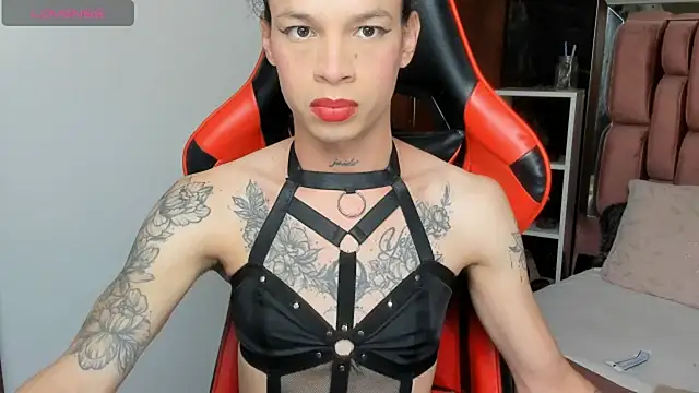 Snapshot of sara_slut21 chatting on March 19, 5:08 am sara slut21 online show from March 19, 5:08 am