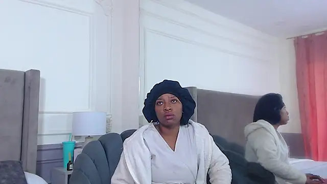 NatashaSilver online show from November 25, 1:11 pm