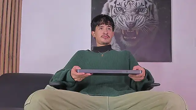 DimitriDeluxe online show from September 27, 7:52 pm