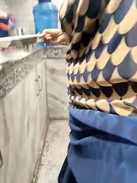 Shalu G online show from April 10, 6:34 pm