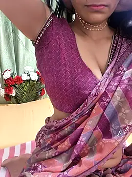 Shalu G online show from April 11, 6:40 am