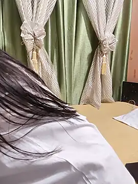 Snapshot of Shalu_G chatting on June 19, 4:33 pm Shalu G online show from June 19, 4:33 pm
