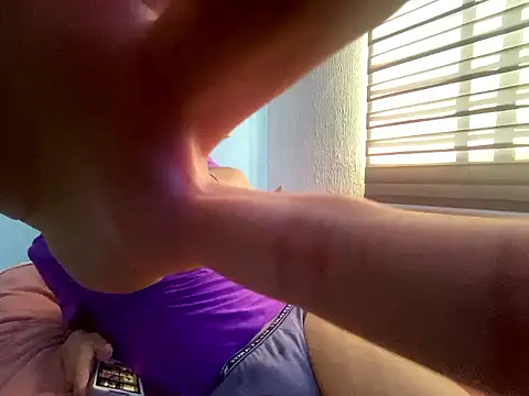 Alexitho25 online show from October 3, 9:01 pm