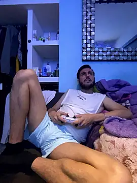 Alexitho25 online show from January 8, 9:00 am