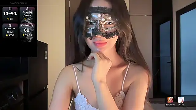 Snapshot of Mimi_love01 chatting on May 29, 6:44 am Mimi love01 online show from May 29, 6:44 am