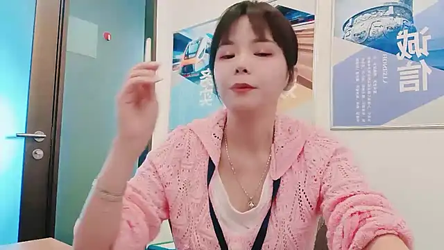 Snapshot of KKMM168 chatting on October 15, 5:29 am KKMM168 online show from October 15, 5:29 am