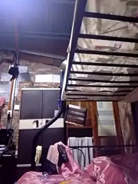 Snapshot of SexyHottMom chatting on November 28, 11:46 am SexyHottMom online show from November 28, 11:46 am