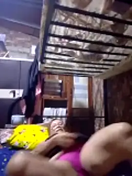 Snapshot of SexyHottMom chatting on December 15, 6:17 am SexyHottMom online show from December 15, 6:17 am