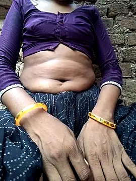 Snapshot of Sonam_mehta chatting on July 19, 9:35 am Sonam mehta online show from July 19, 9:35 am