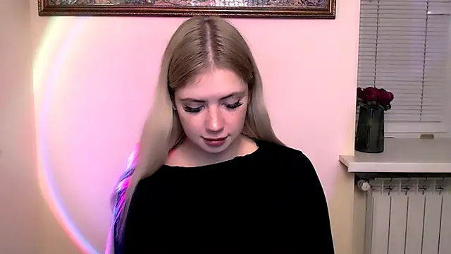 Snapshot of AliceHotty_ chatting on November 8, 11:10 am AliceHotty online show from November 8, 11:10 am