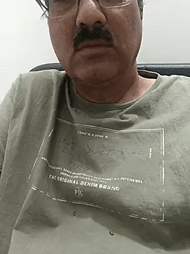 moonflower25 online show from March 11, 1:39 pm