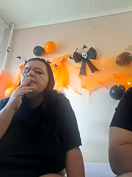 Snapshot of BlacReign chatting on October 19, 1:34 pm BlacReign online show from October 19, 1:34 pm