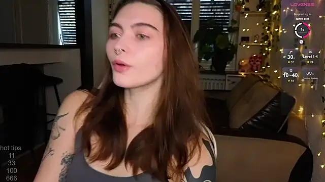 Snapshot of dorfmatratze__ chatting on November 28, 8:17 am dorfmatratze online show from November 28, 8:17 am