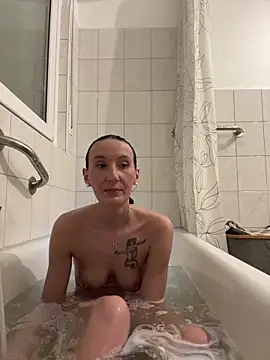 Emilia Mausi online show from April 8, 7:14 pm