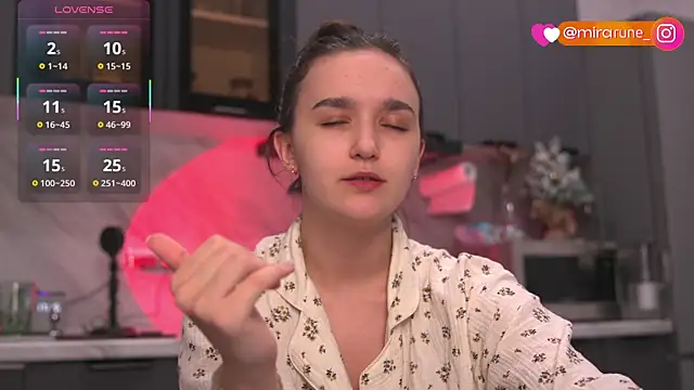 Mirarune online show from December 21, 2:13 pm