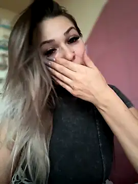 iSelena online show from November 6, 5:41 am